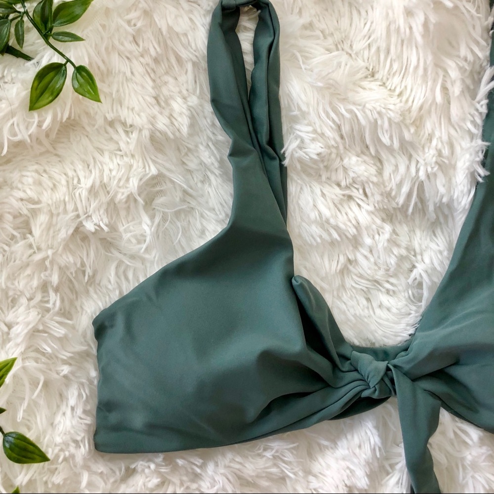 Front tie forest green bikini - Picture 2 of 8